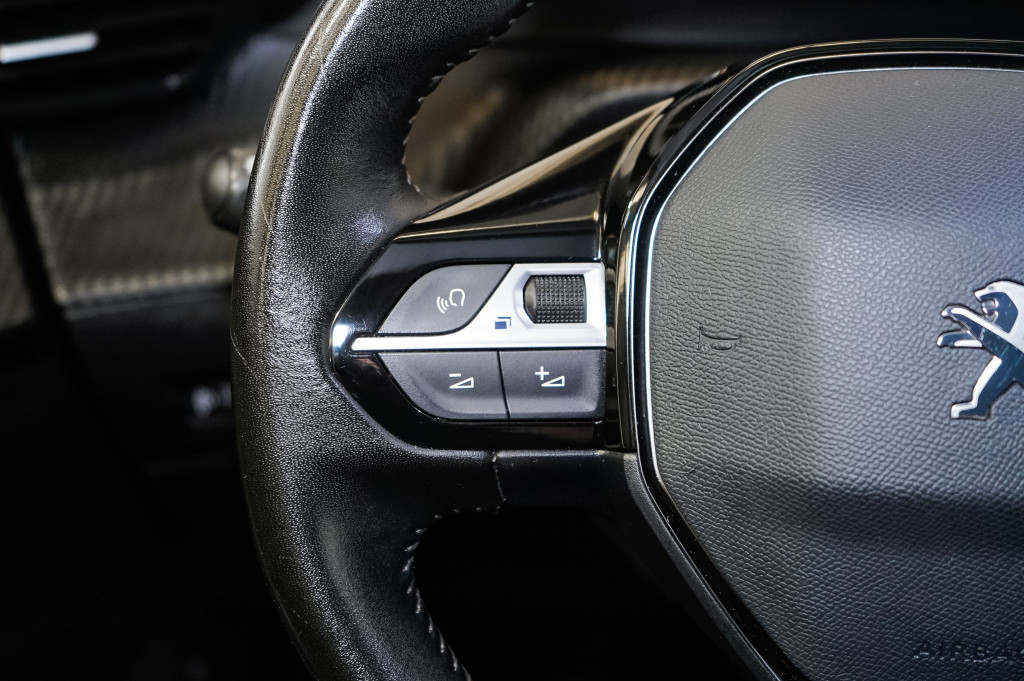 PEUGEOT N2008 BlueHDI S&S ALLURE 100