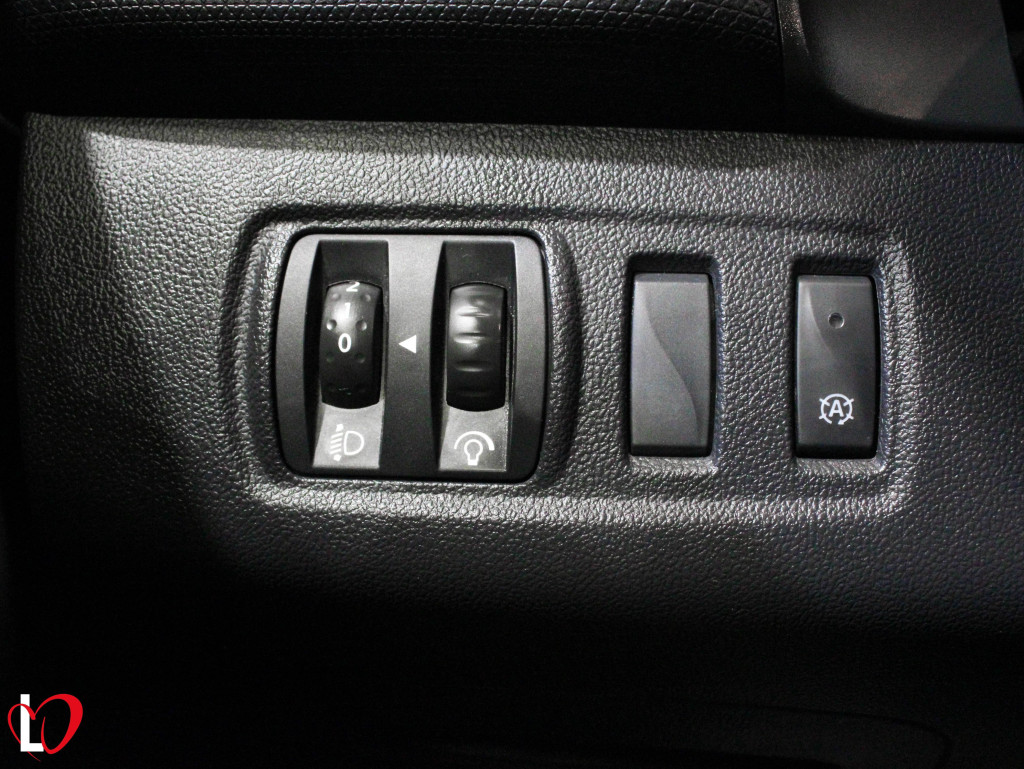 RENAULT CLIO 0.9 TCE LIMITED 75