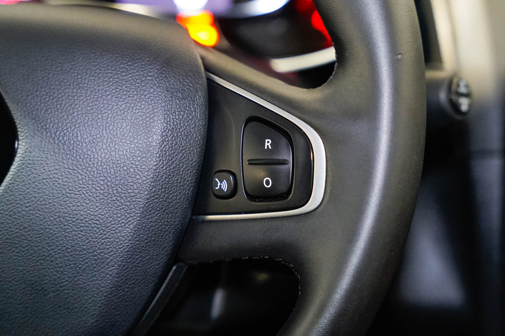 RENAULT CLIO 1.5 DCI LIMITED 90
