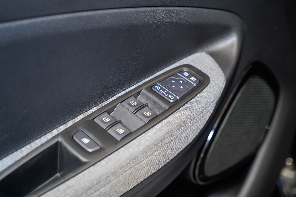 RENAULT ZOE NEW INTENS 50KW/H 136
