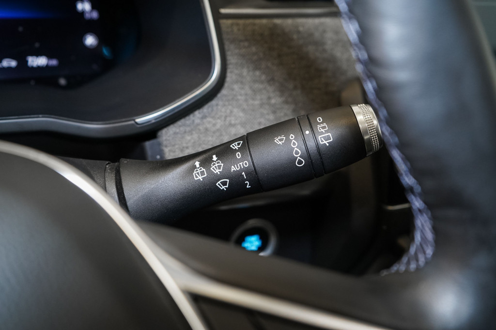 RENAULT ZOE NEW INTENS Z.E. 50KWH 136