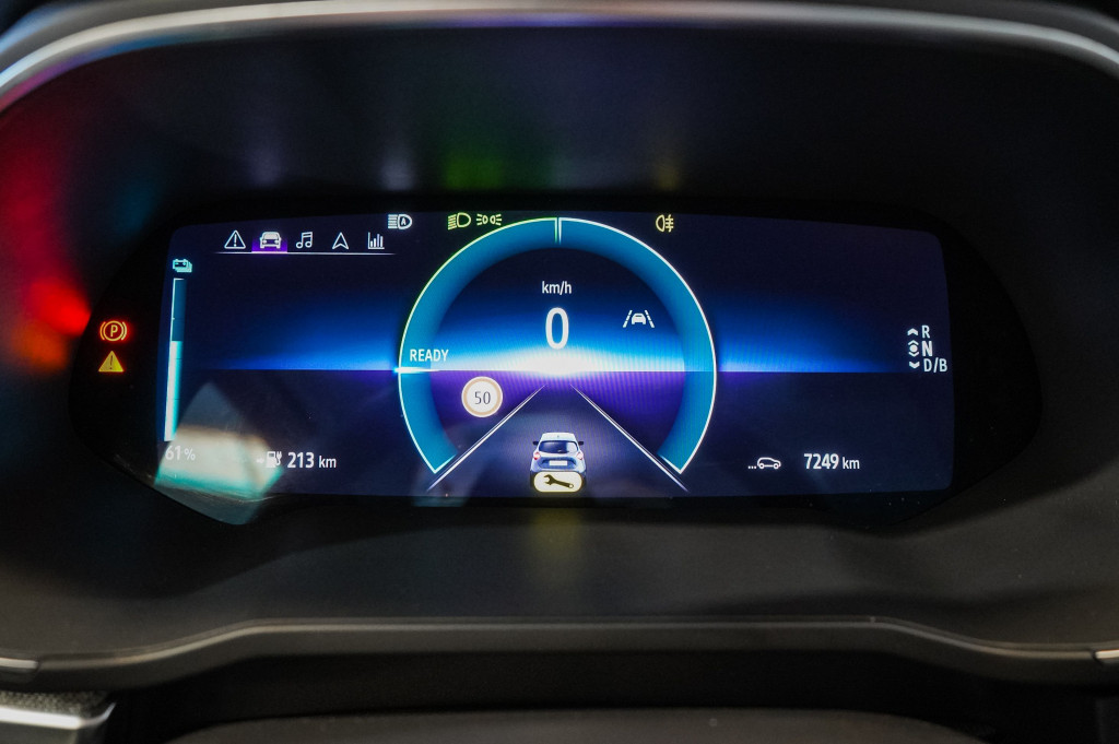 RENAULT ZOE NEW INTENS Z.E. 50KWH 136