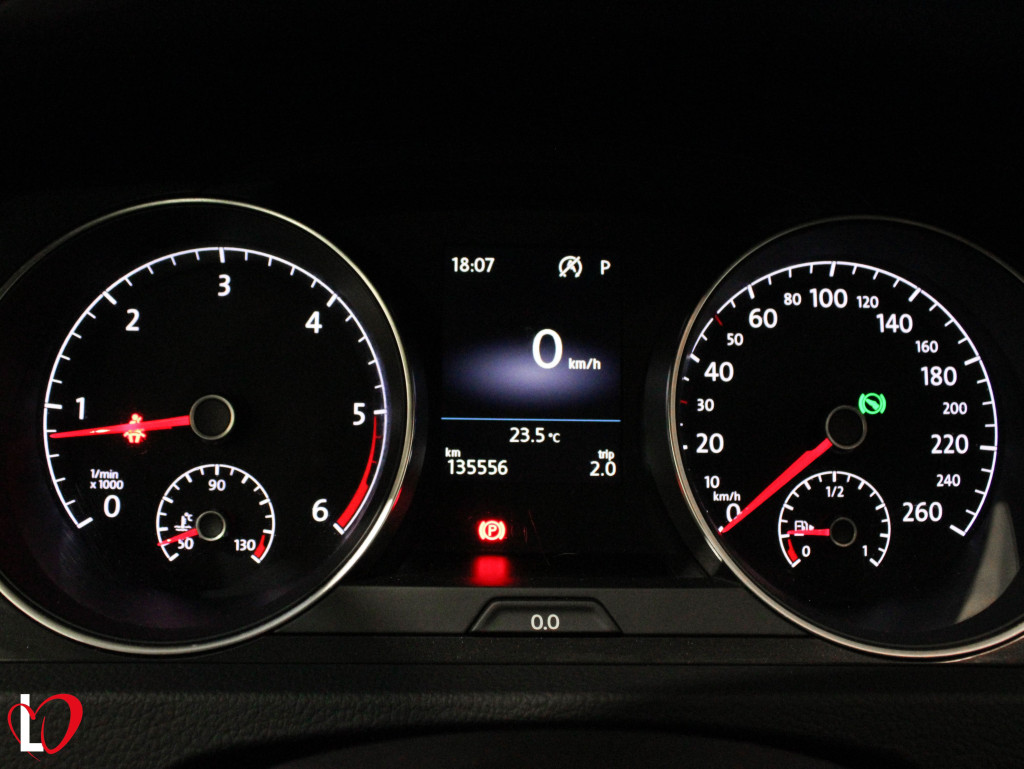 VOLKSWAGEN GOLF 1.6 TDI DSG ADVANCE 115