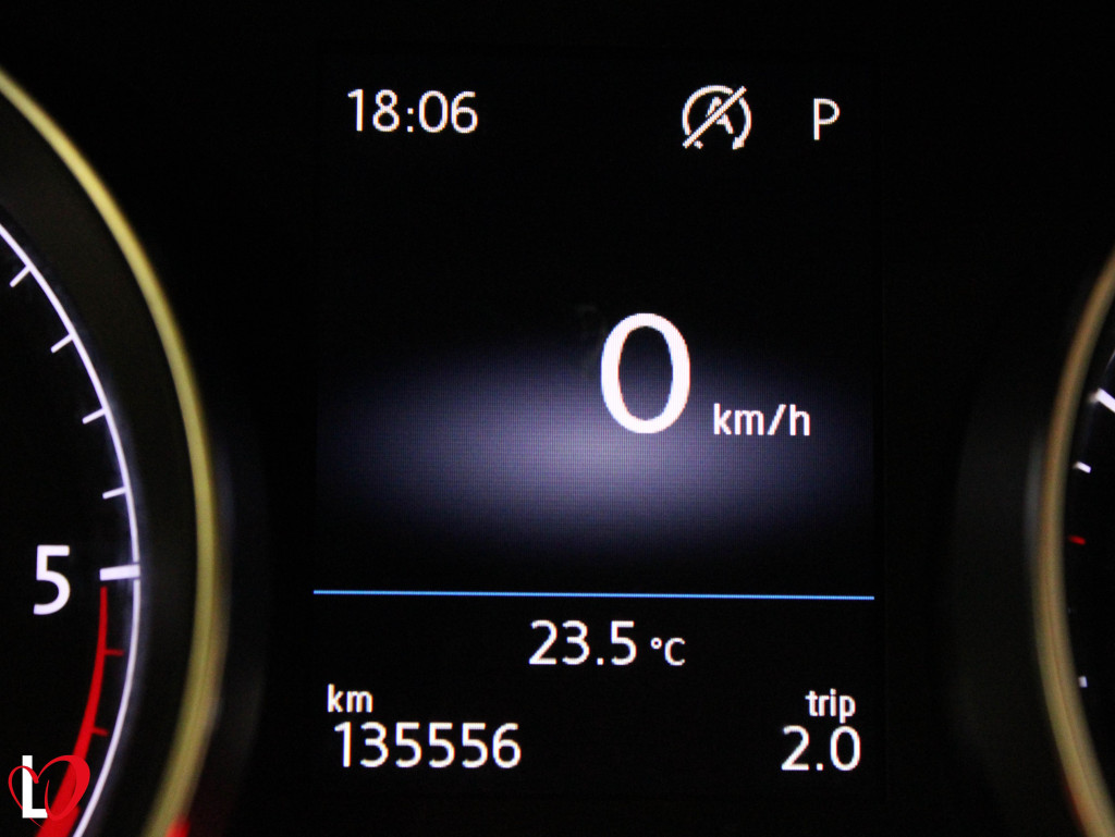 VOLKSWAGEN GOLF 1.6 TDI DSG ADVANCE 115