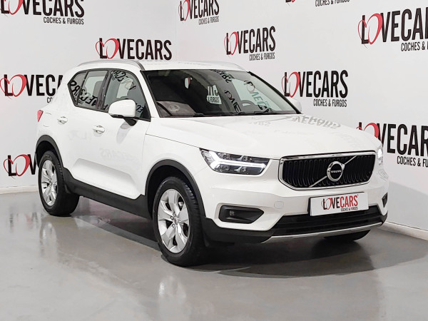 VOLVO XC 40 2.0 D D3 MOMENTUM 150