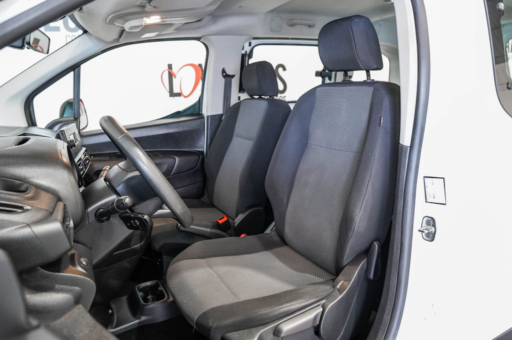 CITROEN BERLINGO 1.5 BlueHDI COMBI 5 PLAZAS LIVE 75 de segunda mano