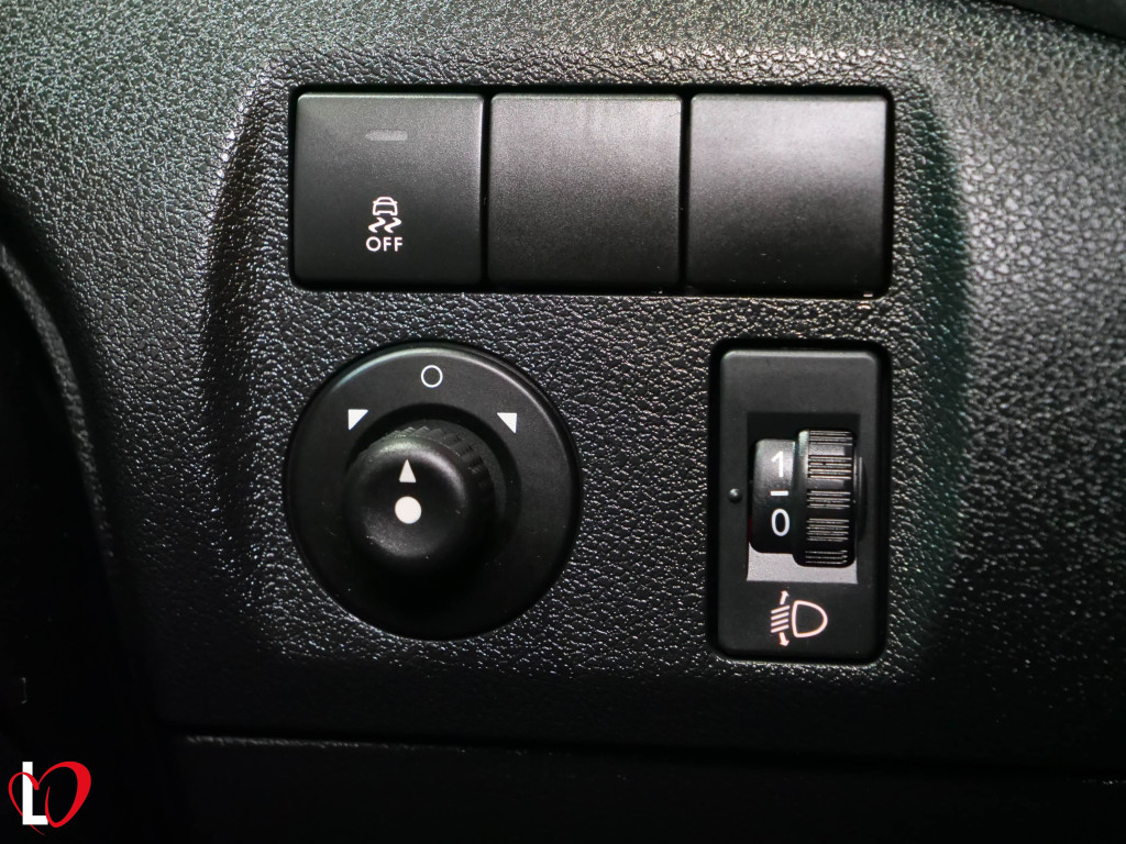 CITROEN BERLINGO 1.6 BlueHDI COMBI LIVE EDITION 100 de segunda mano