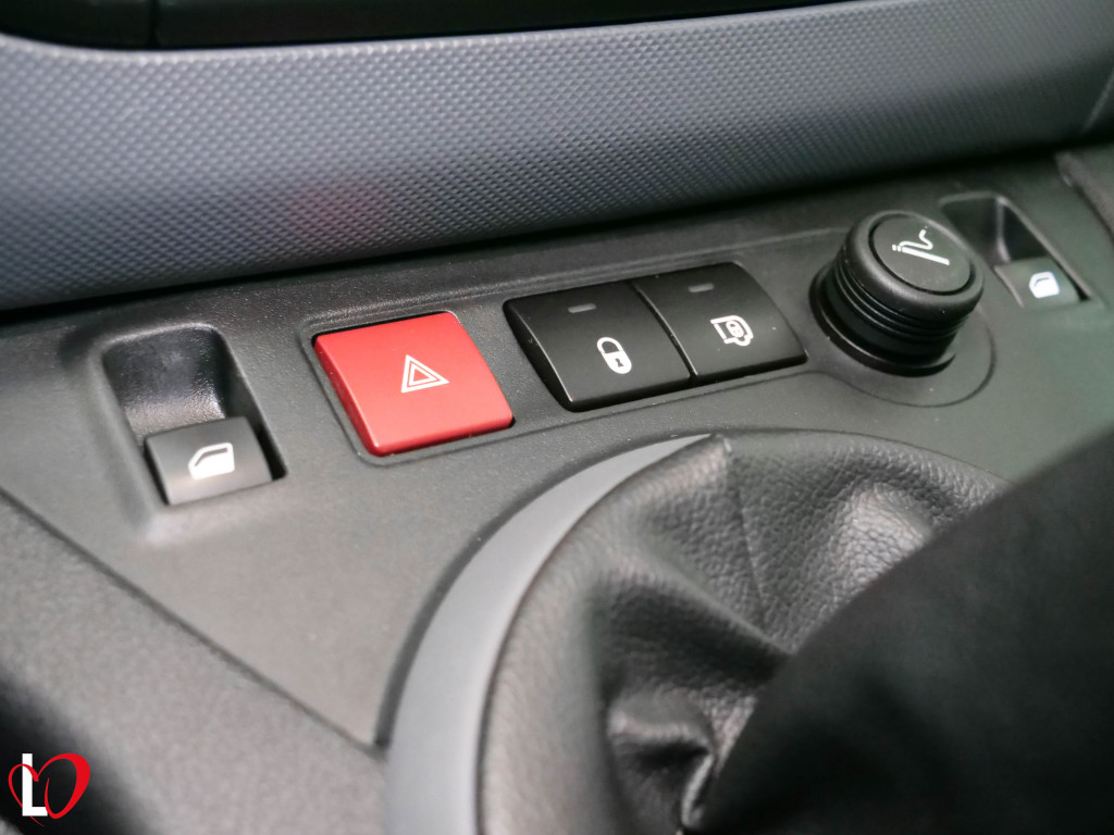 CITROEN BERLINGO 1.6 HDI FURGÓN CERRADO 100 de segunda mano