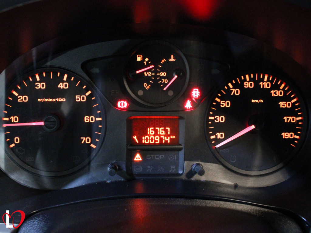 CITROEN BERLINGO 1.6 HDI FURGON XL 3 PLAZAS 100 de segunda mano