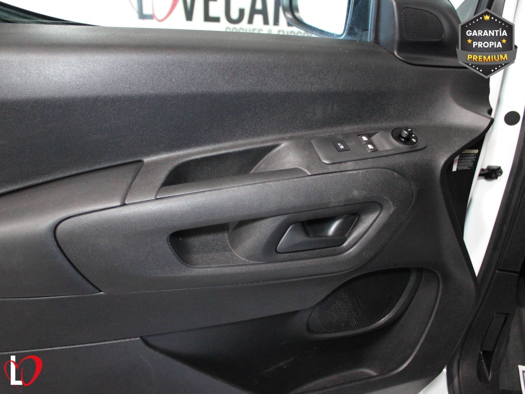CITROEN BERLINGO BlueHDi 100 CLUB VAN 3 PLAZAS TALLA M de segunda mano