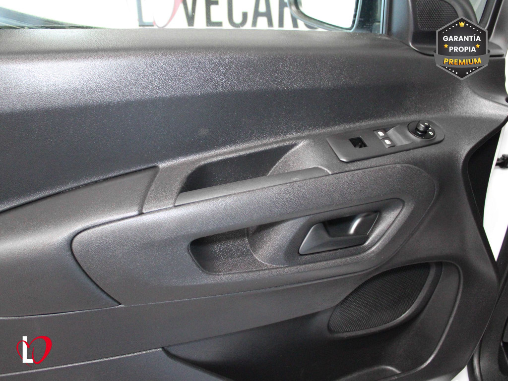 CITROEN BERLINGO BlueHDi 100 S&S TALLA M VAN CONTROL 100 de segunda mano
