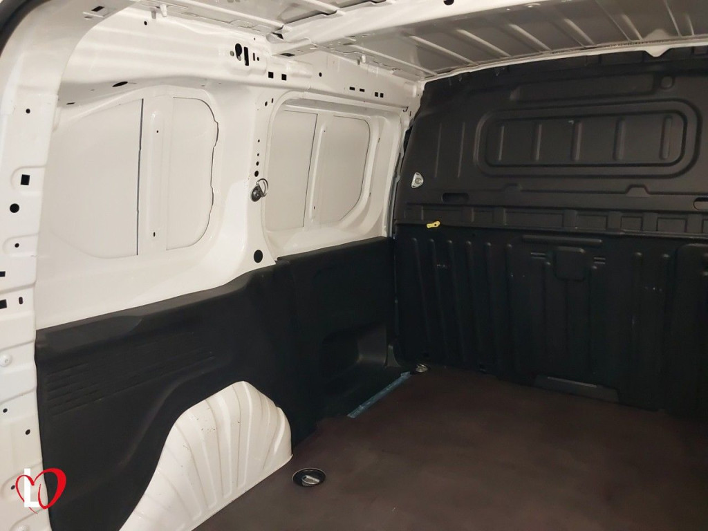 CITROEN BERLINGO BlueHDI FURGÓN CERRADO 3 PLAZAS 6 VEL 100 de segunda mano