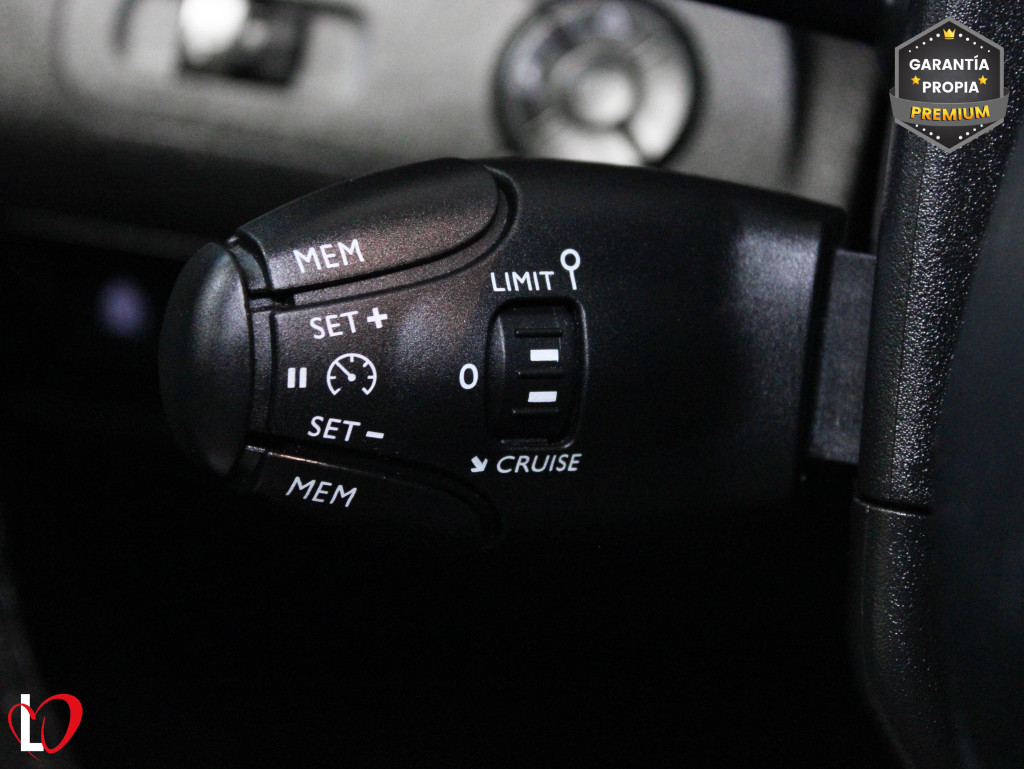 CITROEN BERLINGO BlueHDI S&S SHINE COMBI 6 VEL 130 de segunda mano