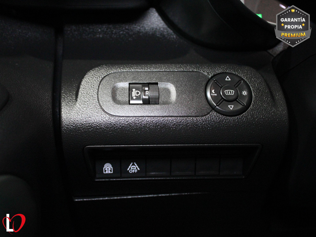 CITROEN BERLINGO BlueHDI S&S SHINE COMBI 6 VEL 130 de segunda mano