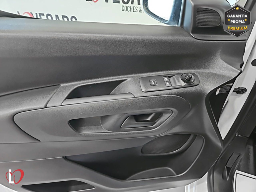 CITROEN BERLINGO XL BlueHDI FURGÓN CERRADO XL 3 PLZ 100 de segunda mano