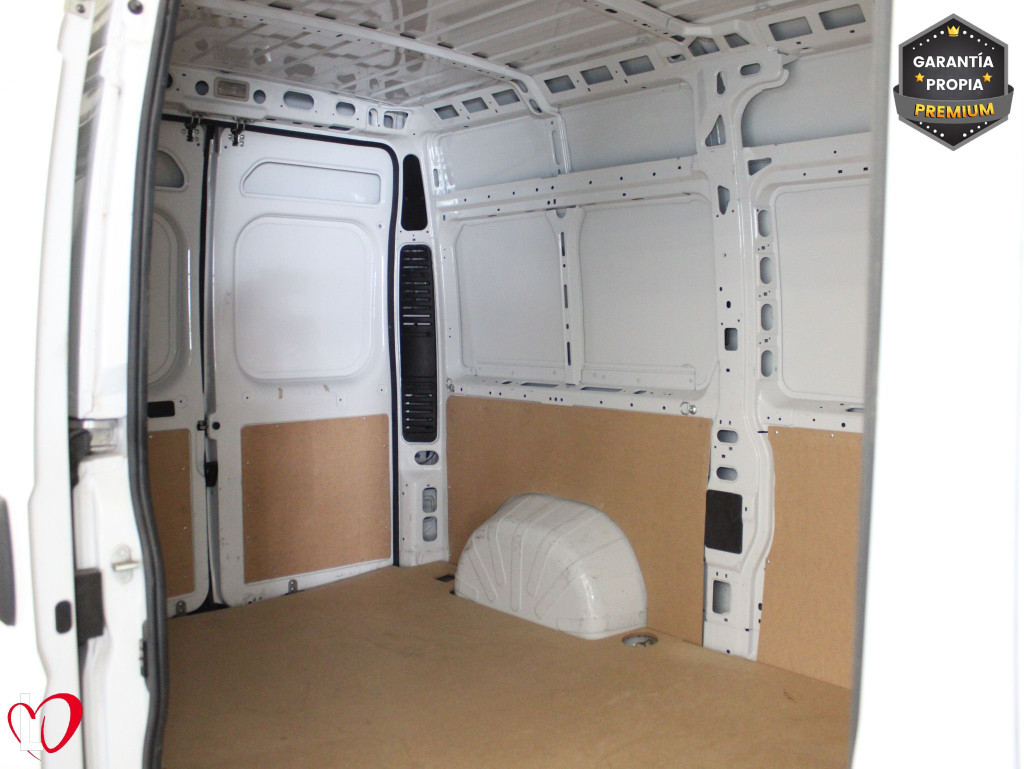 CITROEN JUMPER BlueHDi 140 S&S 6v FURGÓN 33 L2H2 de segunda mano