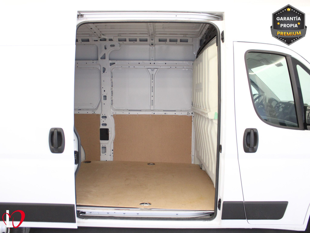 CITROEN JUMPER BlueHDi 140 S&S 6v FURGÓN 33 L2H2 de segunda mano