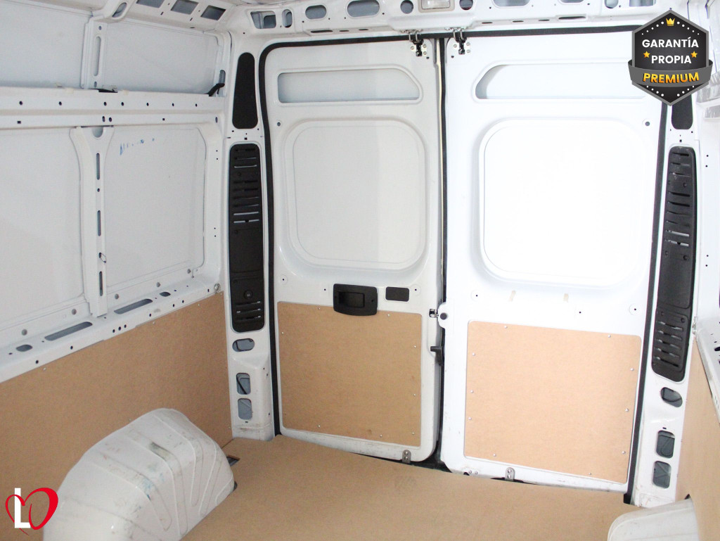 CITROEN JUMPER BlueHDi 140 S&S 6v FURGÓN 33 L2H2 de segunda mano