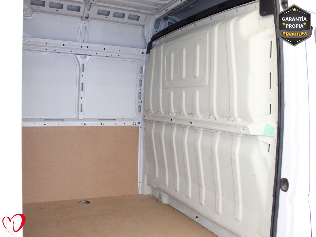 CITROEN JUMPER BlueHDi 140 S&S 6v FURGÓN 33 L2H2 de segunda mano