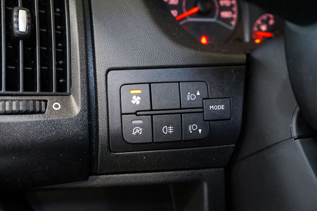 CITROEN JUMPER BlueHDI COMBI 9 PLAZAS 33 L2 H2 120 de segunda mano