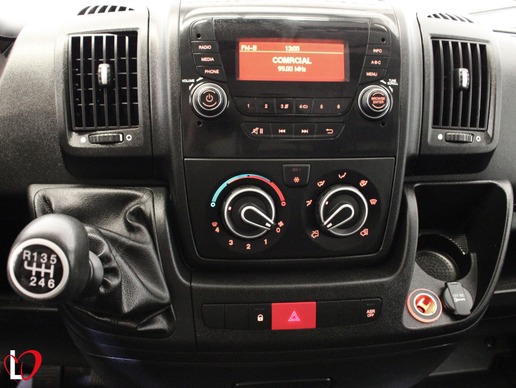 CITROEN JUMPER BlueHDI FURGÓN CERRADO 33 L2 H2 130 de segunda mano