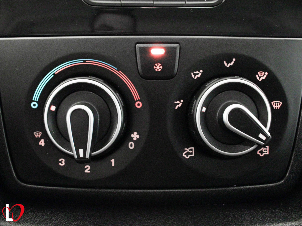 CITROEN JUMPER BlueHDI FURGÓN ISOTERMO 33 L2 H2 130 de segunda mano