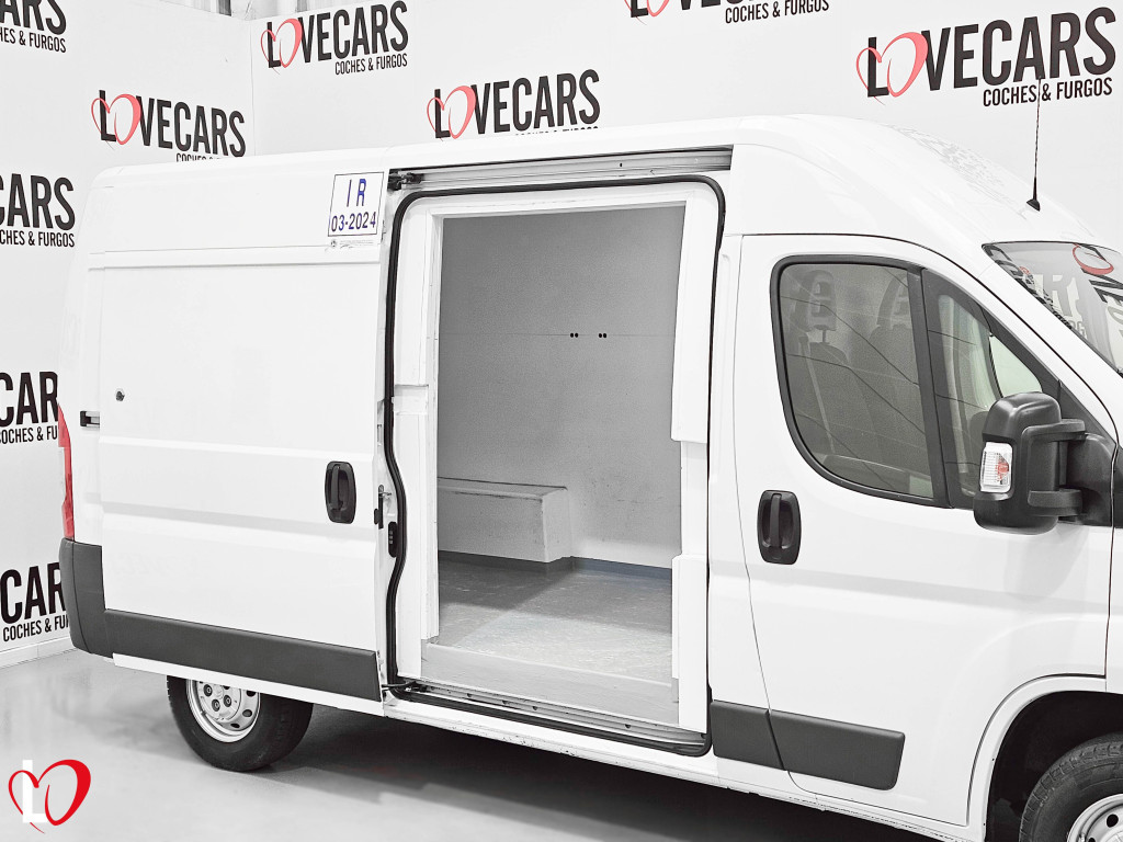 CITROEN JUMPER BlueHDI FURGÓN ISOTERMO 33 L2 H2 130 de segunda mano