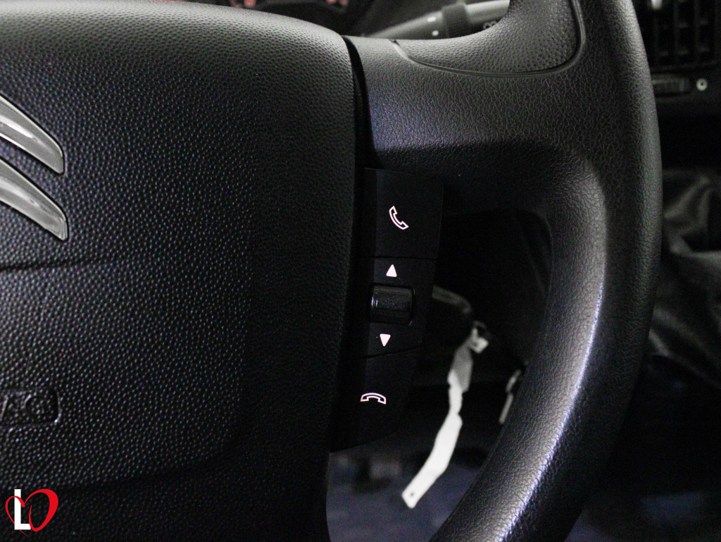 CITROEN JUMPER BlueHDI FURGÓN ISOTERMO 33 L2 H2 130 de segunda mano