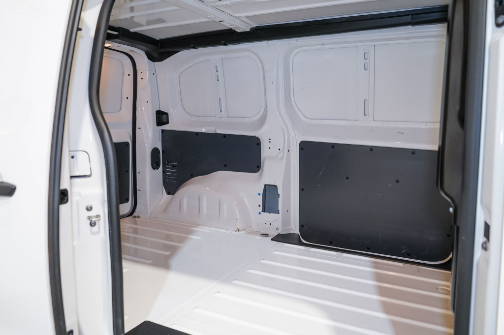 CITROEN JUMPY 2.0 BlueHDI FURGÓN 6 VEL 120 de segunda mano