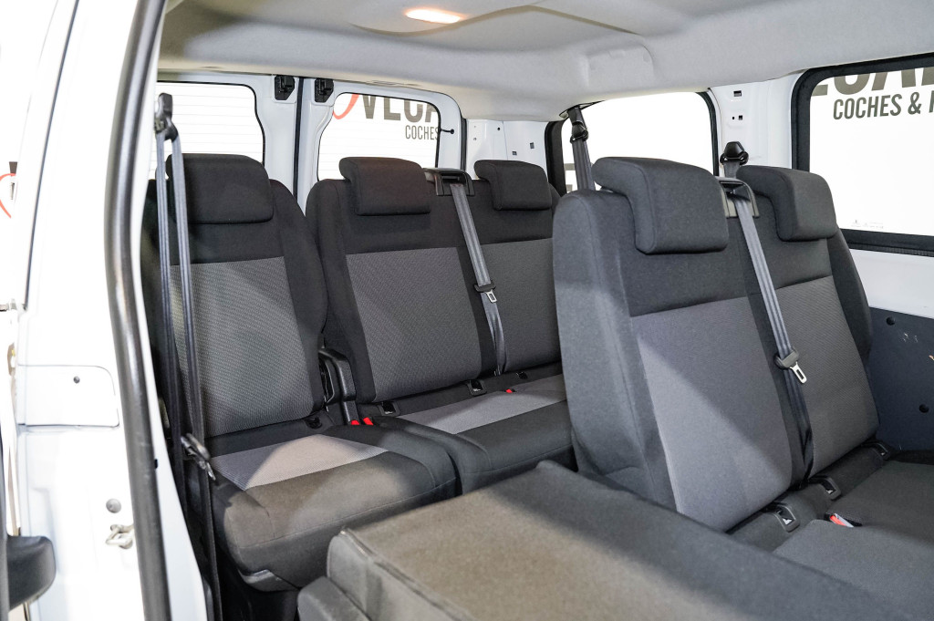 CITROEN JUMPY 2.0 BlueHDI S&S COMBI 8 PLAZAS CONFORT 150 de segunda mano