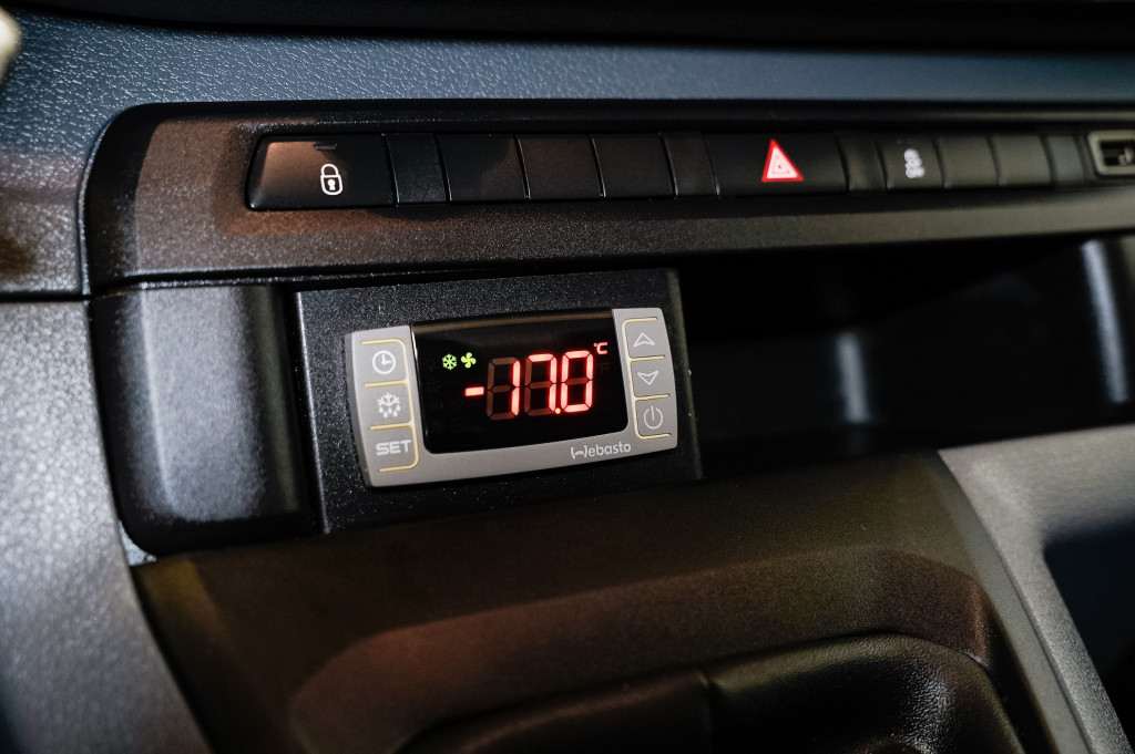 CITROEN JUMPY BlueHDI S&S CHASIS ISOTERMO + EQUIPO FRIO 120 de segunda mano