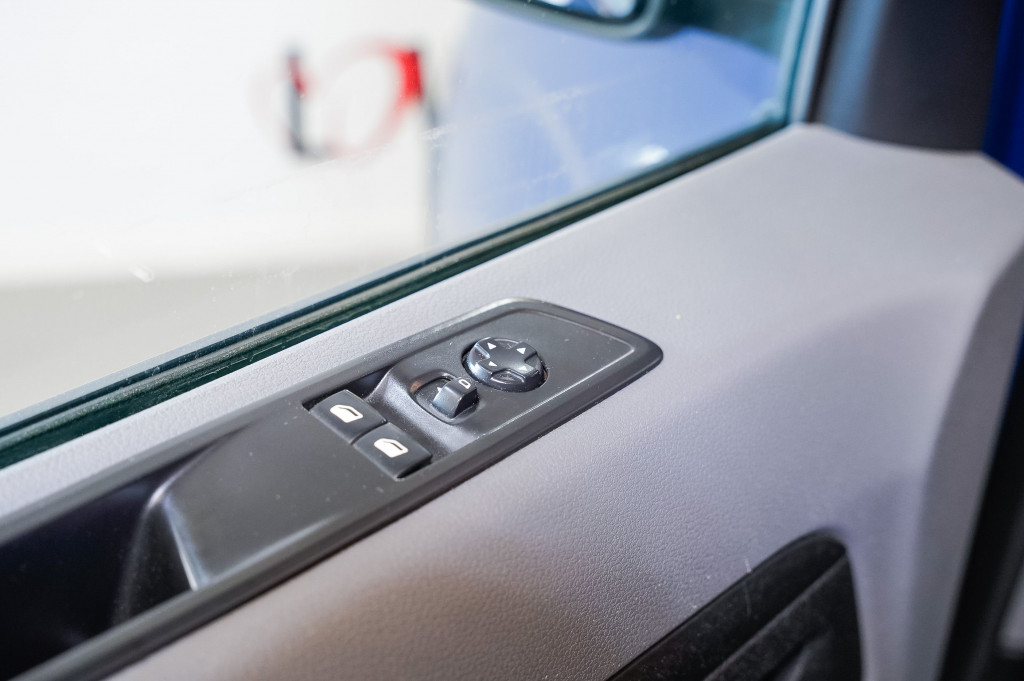 CITROEN JUMPY BlueHDI S&S COMBI TALLA M 6 VEL 115 de segunda mano