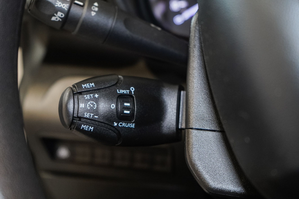 CITROEN NUEVA BERLINGO BlueHDI TALLA M LIVE 100 de segunda mano