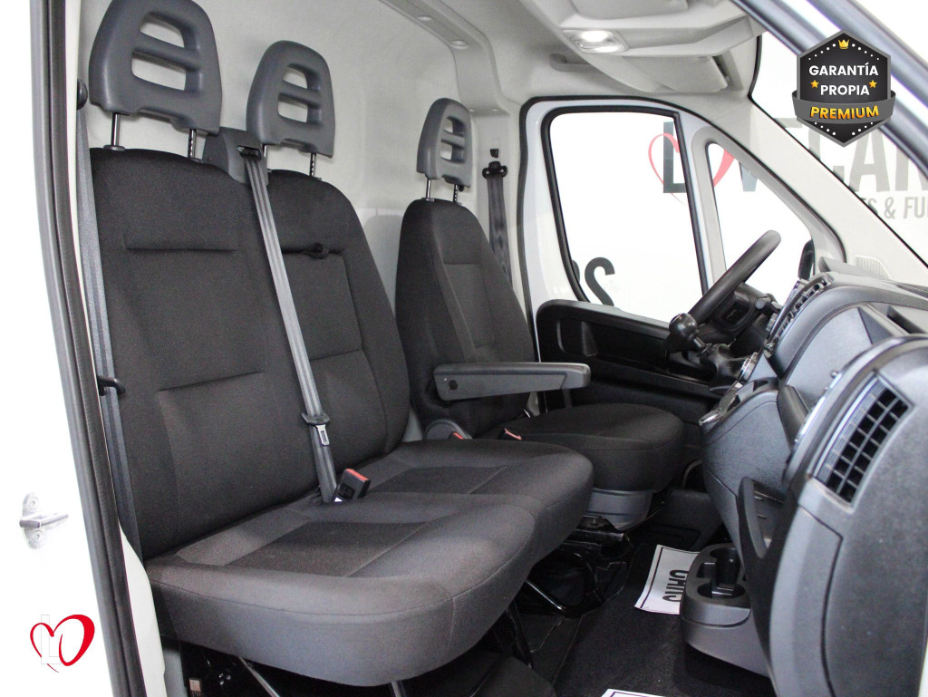 FIAT DUCATO 30 L1H1 2.3 FURGÓN CERRADO 140 de segunda mano