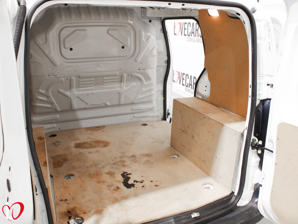 FIAT FIORINO 1.3 MJT FURGÓN CERRADO 80 de segunda mano