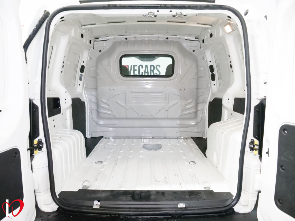 FIAT FIORINO 1.3 MJT FURGÓN CERRADO 80 de segunda mano