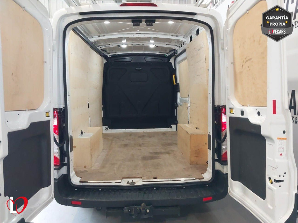 FORD TRANSIT 2.0 TDCI ECOB FURGÓN CERRADO H2 130 de segunda mano