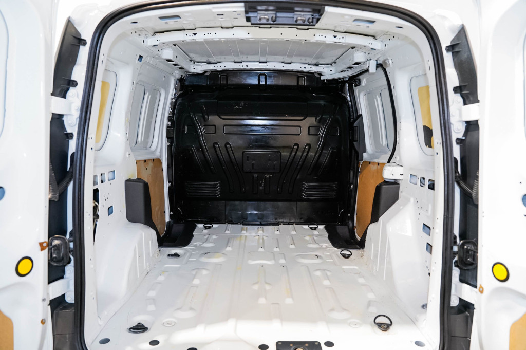 FORD TRANSIT CONNECT 1.5 TDCI 200 L1 FURGÓN CERRADO 75 de segunda mano