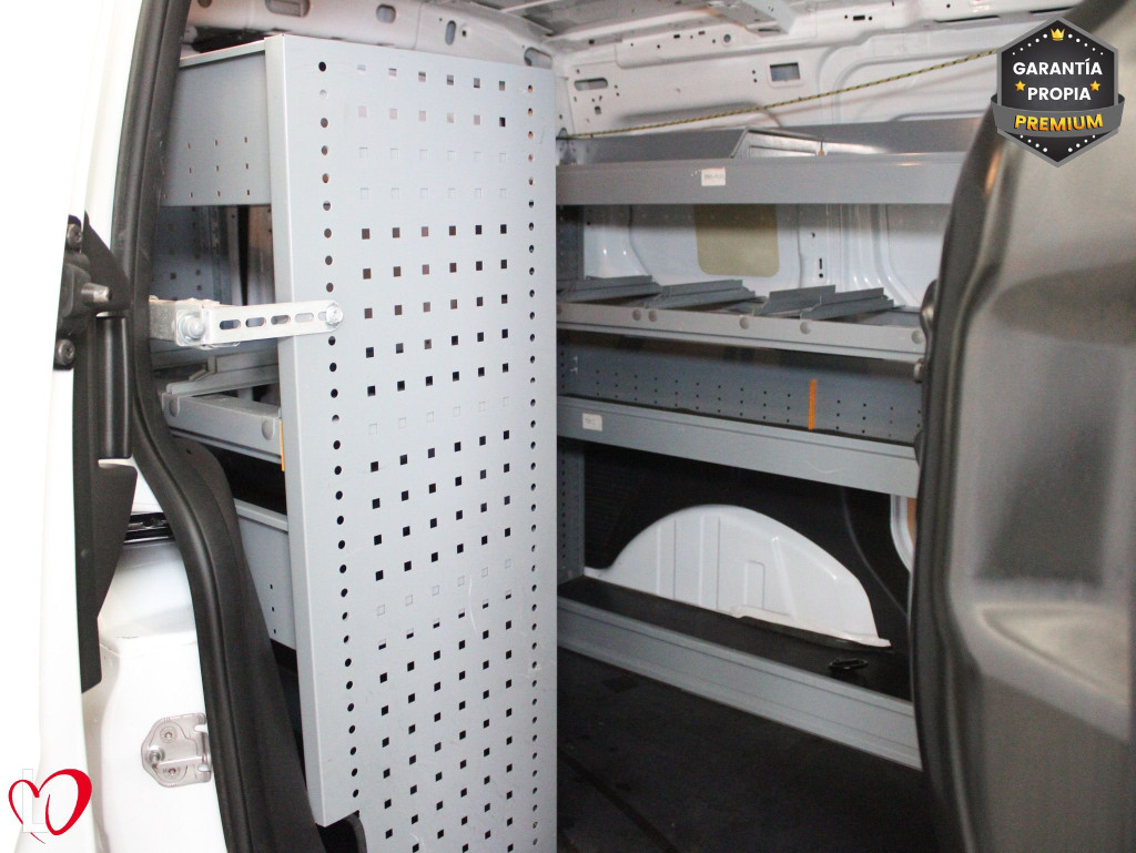 FORD TRANSIT CONNECT 1.6 TDCi FURGÓN TALLER TREND 3 PLAZAS 200 L1 de segunda mano