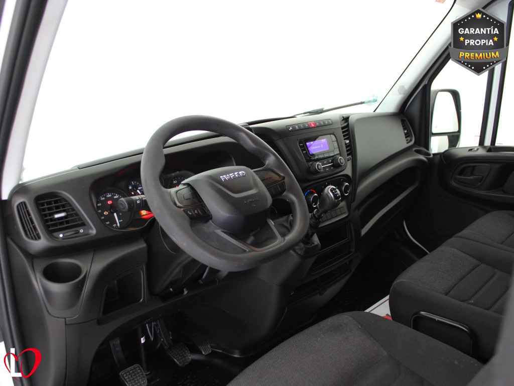 IVECO DAILY 2.3 TD 35S H2 12M3 156 de segunda mano