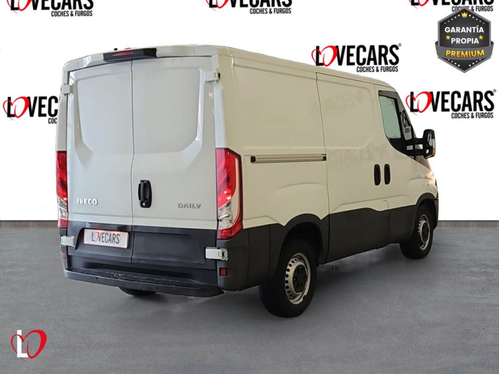 IVECO DAILY 2.3 TD FURGÓN CERRADO L1 H1 35S16 155CV de segunda mano