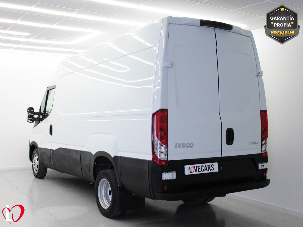 IVECO DAILY 2.3 TD FURGON D.RUEDA 136 de segunda mano