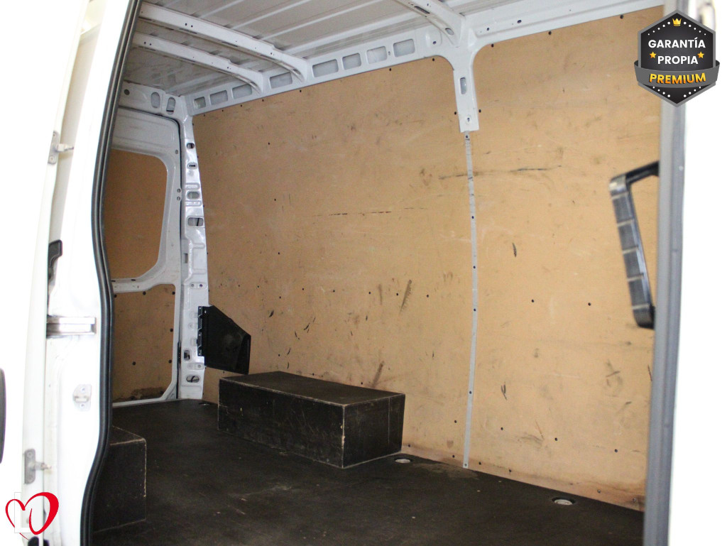 IVECO DAILY 2.3 TD FURGON D.RUEDA 136 de segunda mano