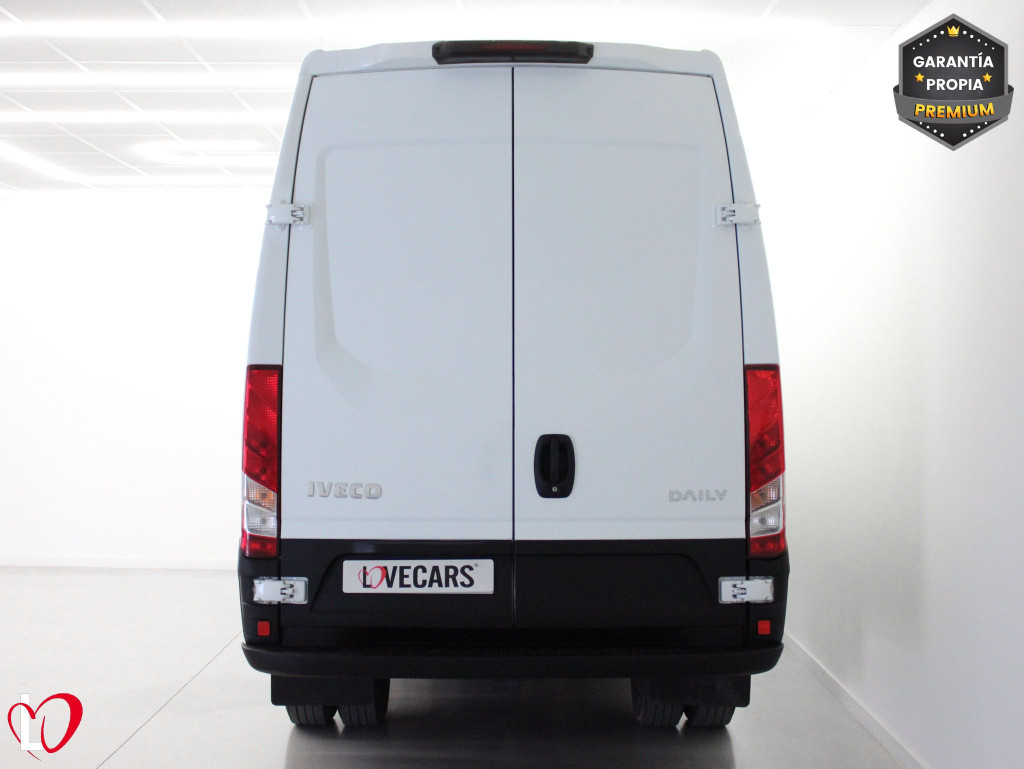 IVECO DAILY 2.3 TD FURGON D.RUEDA 136 de segunda mano