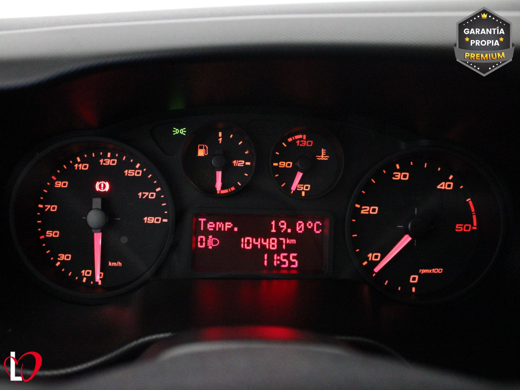 IVECO DAILY 2.3 TD FURGON D.RUEDA 136 de segunda mano