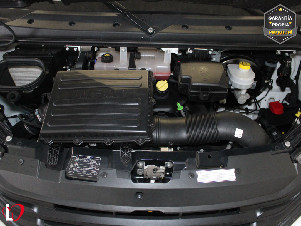 IVECO DAILY 2.3 TD FURGON L4 H2 16M3 156 de segunda mano