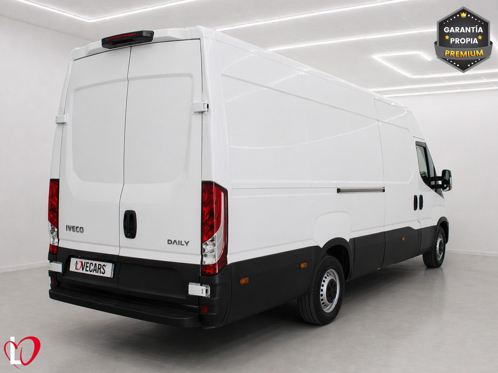 IVECO DAILY 2.3 TD FURGON L4 H2 16M3 156 de segunda mano