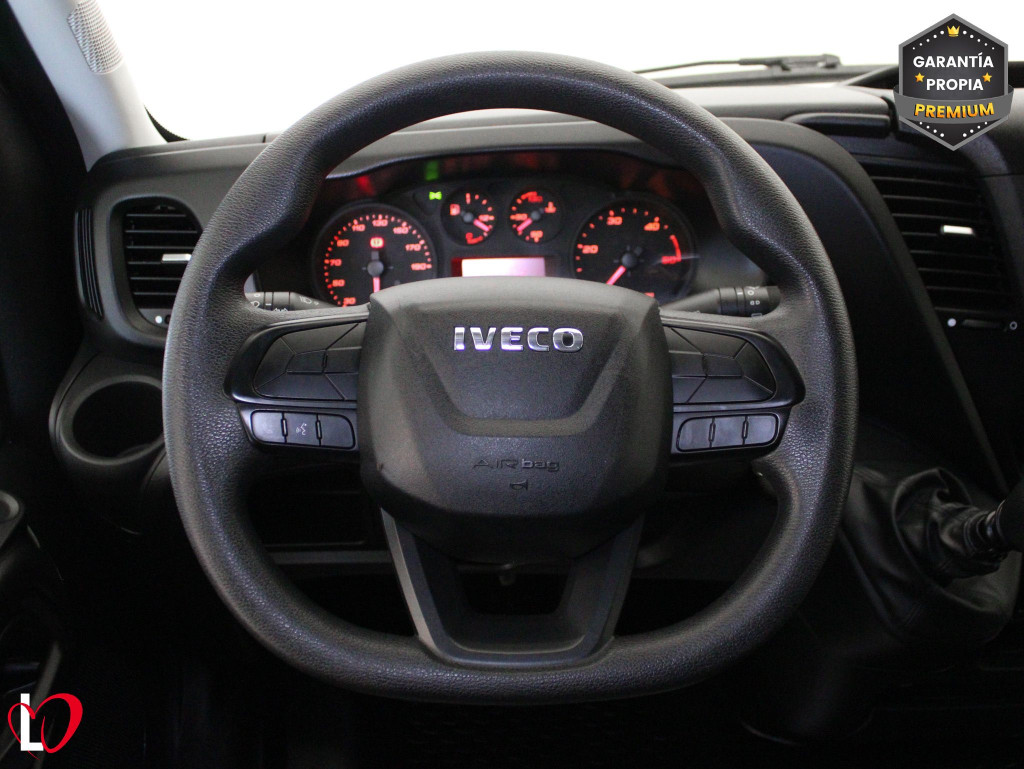 IVECO DAILY 2.3 TD FURGON L4 H2 16M3 156 de segunda mano