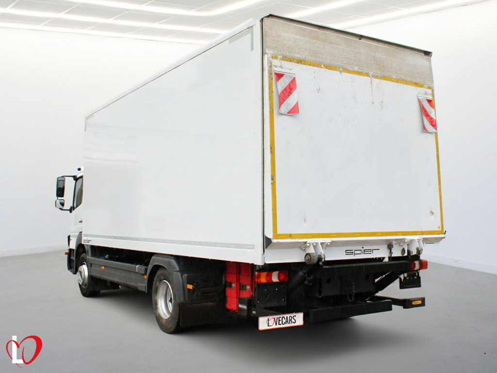 MERCEDES ATEGO 1324 CAJA C/TRAMPILLA 240 de segunda mano MERCEDES ATEGO 1324 CAJA C/TRAMPILLA 240 de segunda mano
