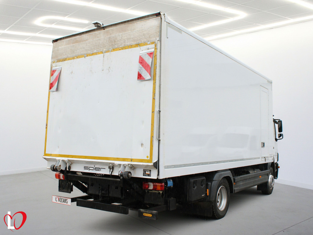 MERCEDES ATEGO 1324 CAJA C/TRAMPILLA 240 de segunda mano MERCEDES ATEGO 1324 CAJA C/TRAMPILLA 240 de segunda mano